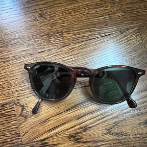 Classic Tortoiseshell Sunglasses in Case